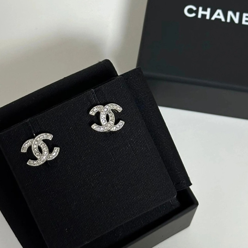 Chanel Glam Diamond - accented CC Earrings